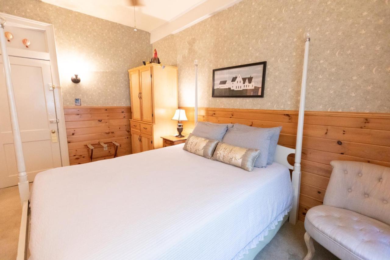 Waybury Inn East Middlebury Экстерьер фото