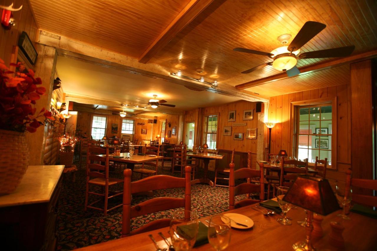 Waybury Inn East Middlebury Экстерьер фото