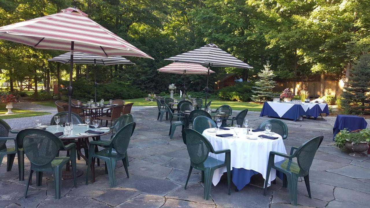 Waybury Inn East Middlebury Экстерьер фото