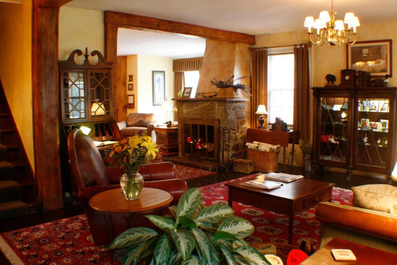 Waybury Inn East Middlebury Экстерьер фото