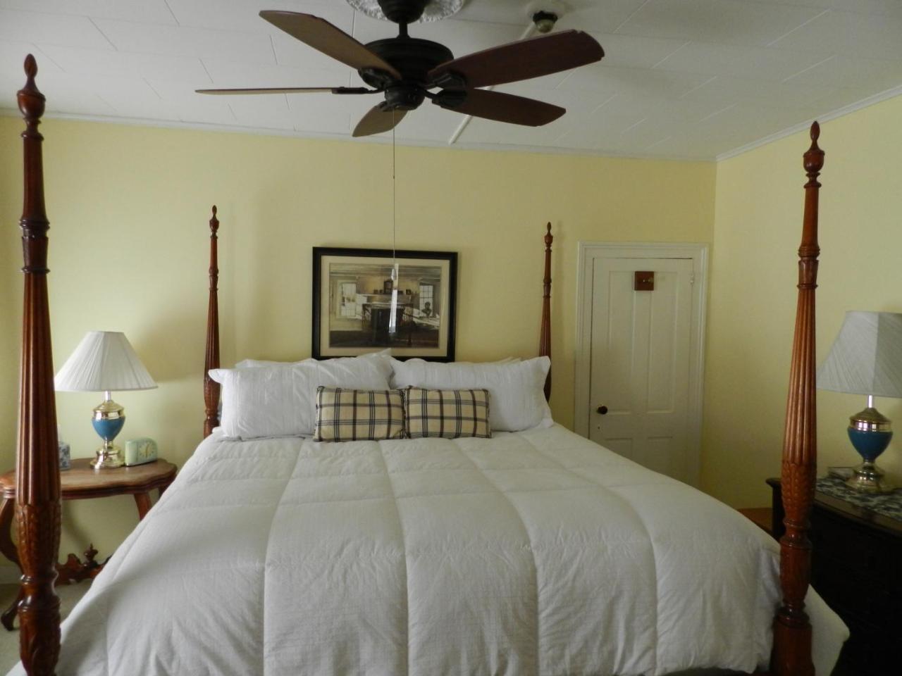 Waybury Inn East Middlebury Экстерьер фото