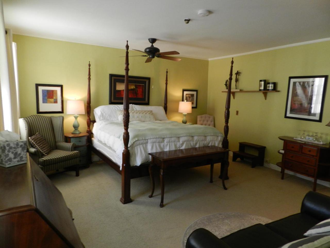 Waybury Inn East Middlebury Экстерьер фото