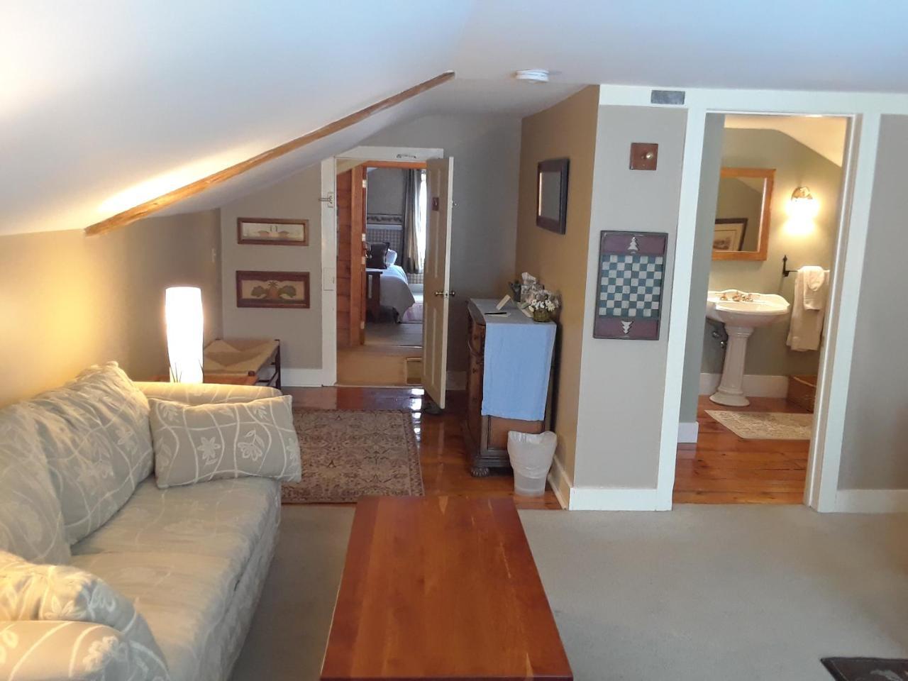 Waybury Inn East Middlebury Экстерьер фото