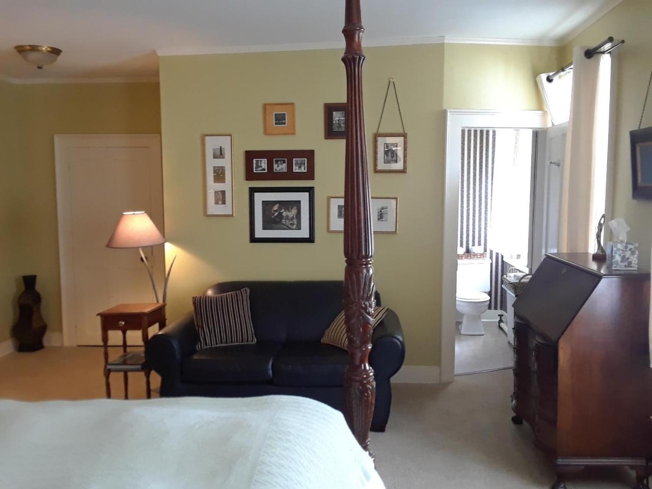 Waybury Inn East Middlebury Экстерьер фото